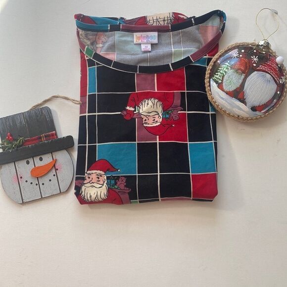 LulaRoe Christmas Top - Picture 1 of 7